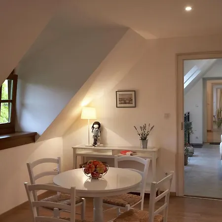 Apartman D4 *