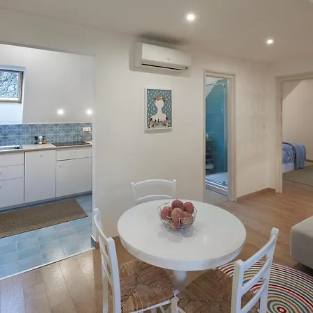 D4 Apartment Dorgicse