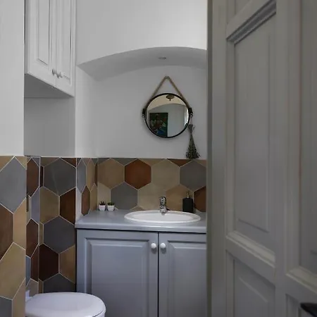 Apartman D4 *